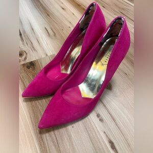 Ted Baker US 10 Elvena Dark Hot Pink Suede 3.5” Heels Shoes Pump Stiletto 40.5